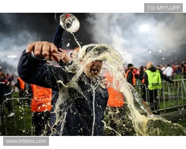 德甲球队图文配文案例分享:如何写出吸睛文案